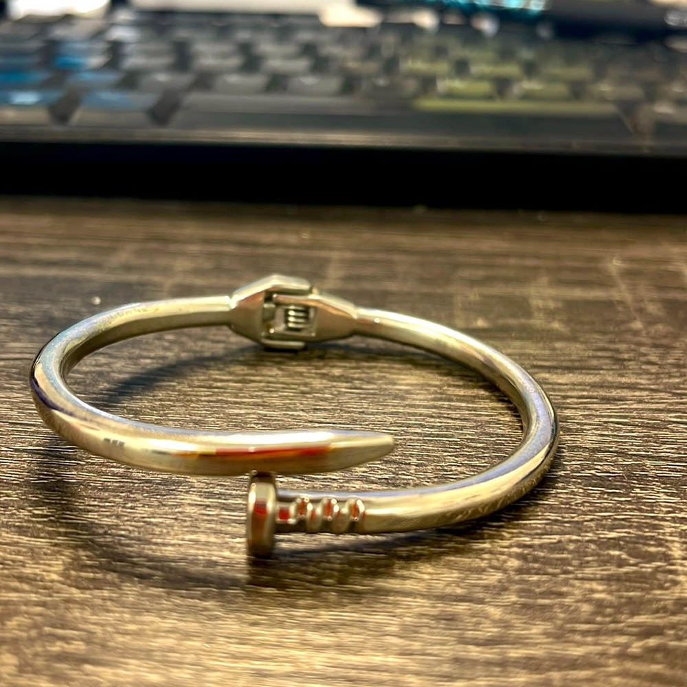 Expandable Screw Bracelet Silver Color